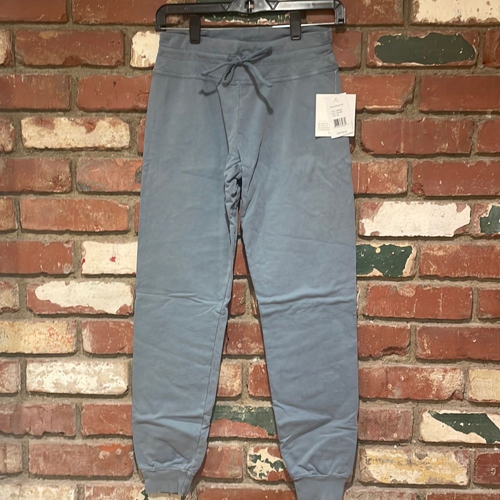 BEYOND YOGA JOGGER NWT XS